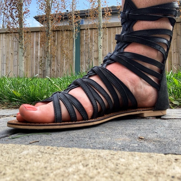 Charles by Charles David Austin Gladiator Sandals - Picture 2 of 13